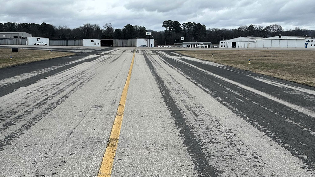 TAXIWAYS P & N REHABILITATION